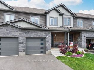 13 Nieson St, Cambridge, ON N1R 0B9