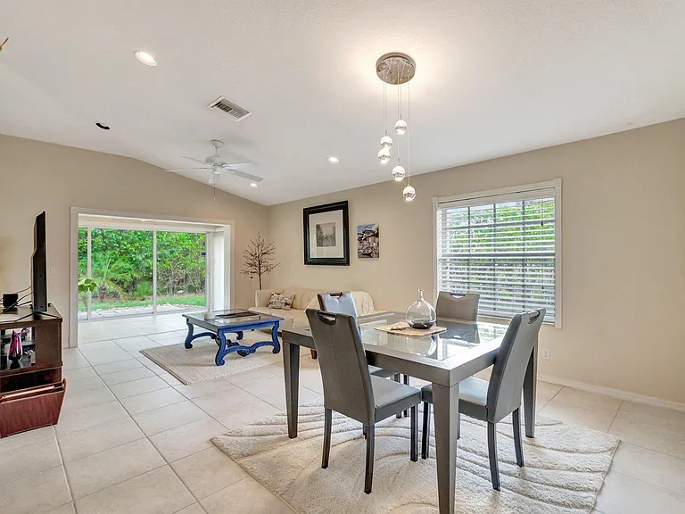 14211 W La Sedona Cir — Photo 9