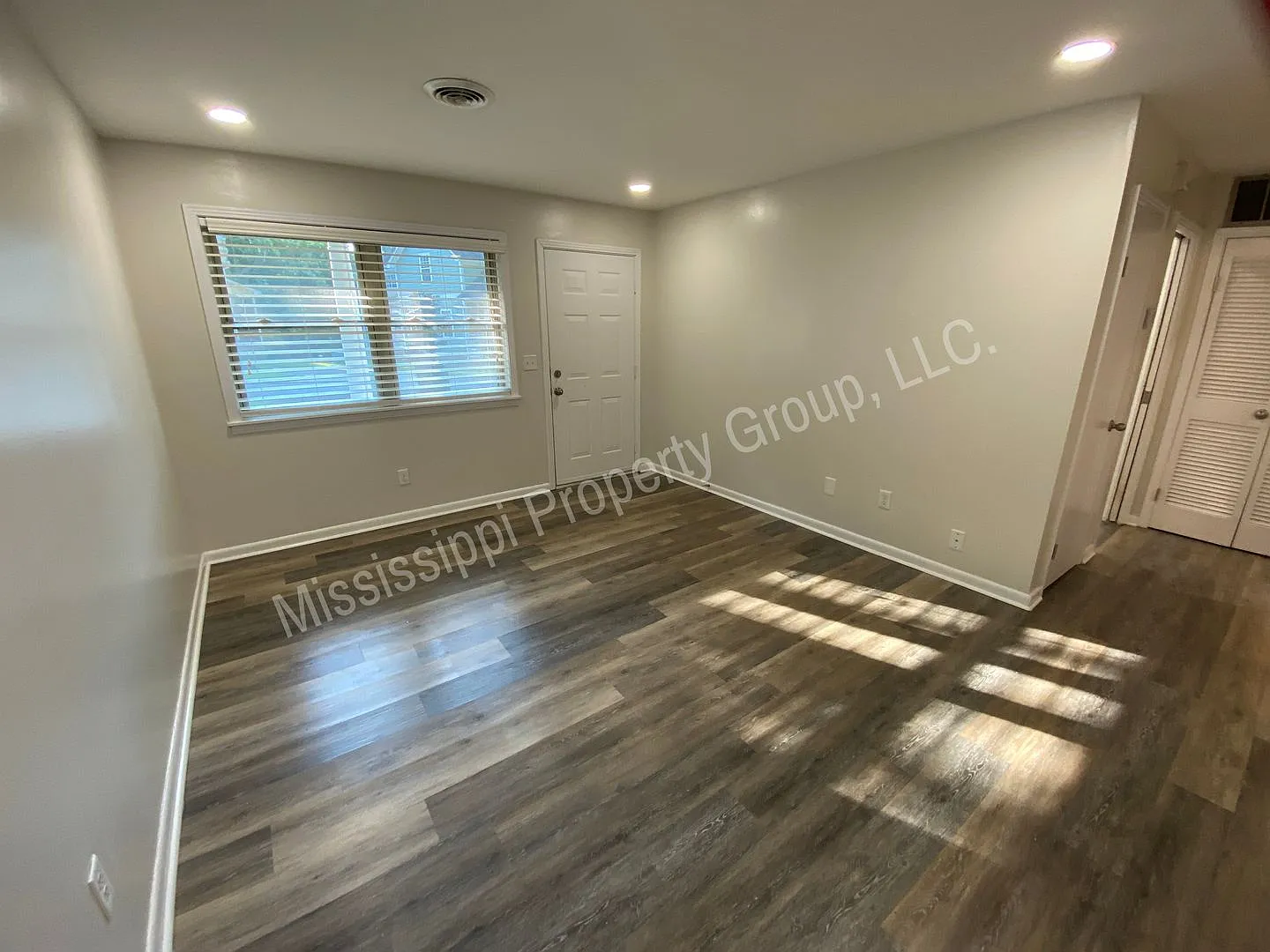 2br/2ba For Rent — Photo 3