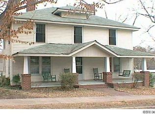 321 S Main St, Davidson, NC 28036