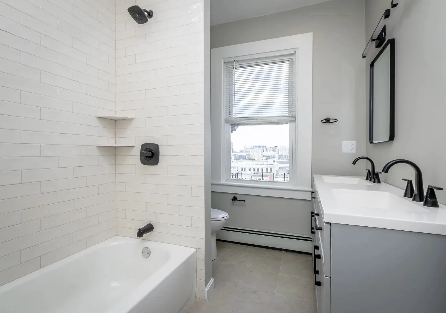 3 bed, 1375 sqft, $5,500 — Photo 4