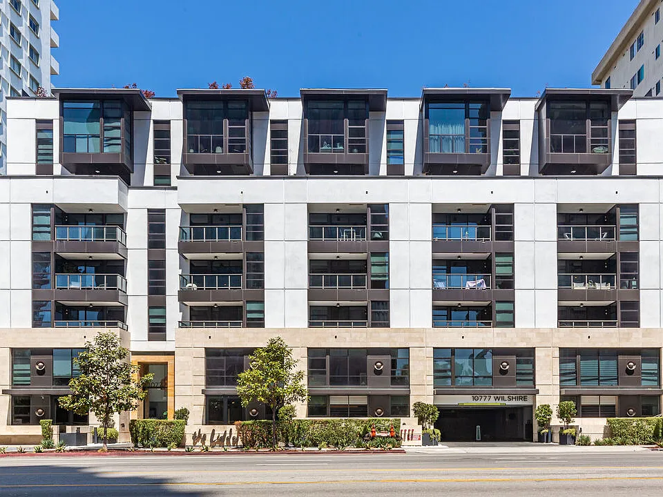 10777 Wilshire Blvd #205