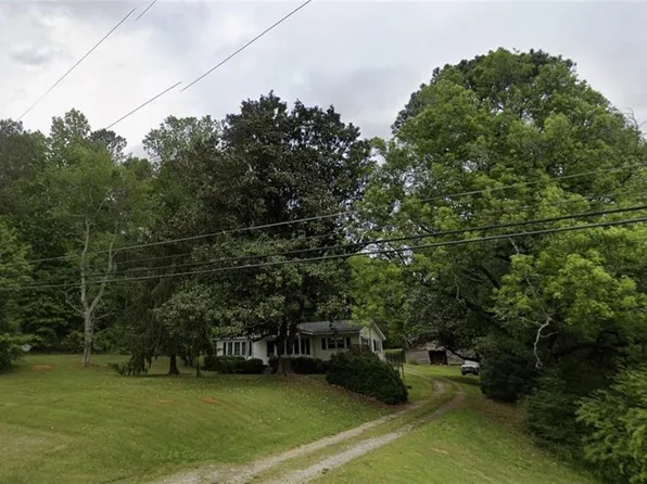 4498 Canton Hwy, Cumming, GA 30040