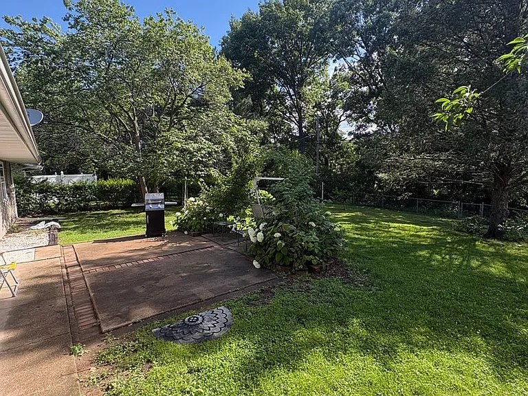 5706 N Graceland Dr — Photo 13