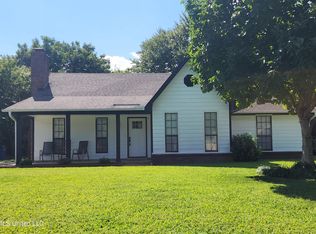 6901 Alexander Rd, Olive Branch, MS 38654