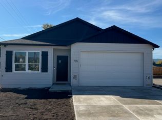 717 Dahl Pl, Medford, OR