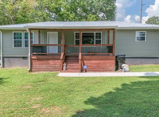 14 Yucca Dr, Rossville, GA 30741