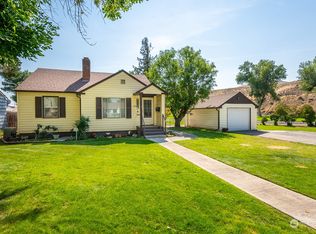 456 6th Ave SW, Ephrata, WA 98823