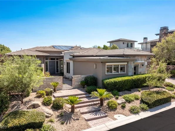 18 Midnight Ridge Dr, Las Vegas, NV 89135