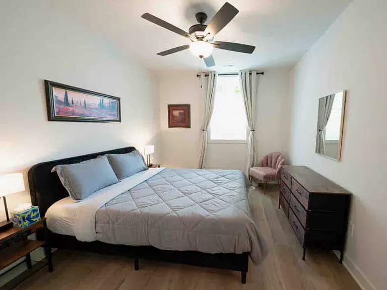 418 Moseley Dr — Photo 33