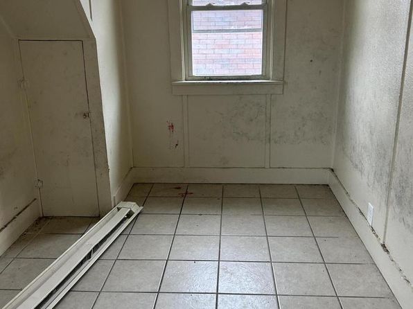 milwaukee-wisconsin-2069931077 picture