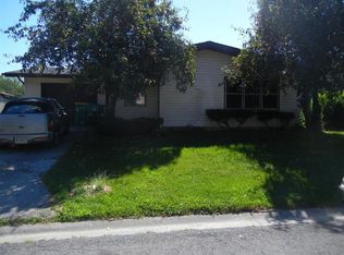 549 Raven Rd, Valparaiso, IN 46385