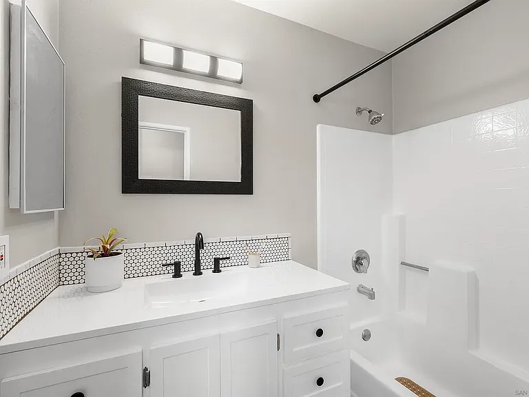 3338 Herman Ave #5 — Photo 14