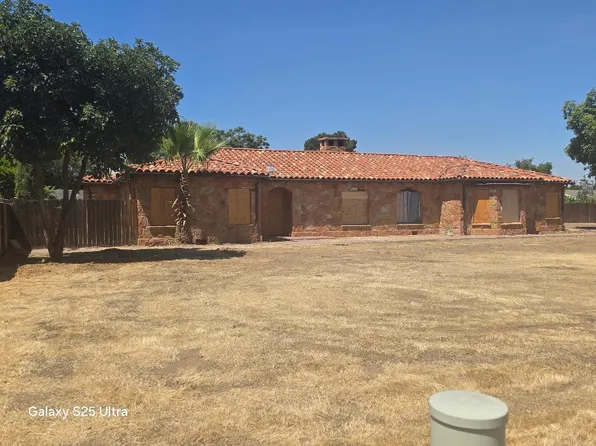 4933 E Tulare Ave, Fresno, CA 93727