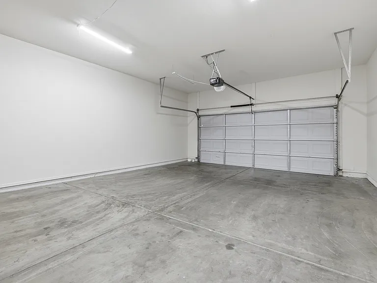 5917 N Talbot Dr — Photo 11