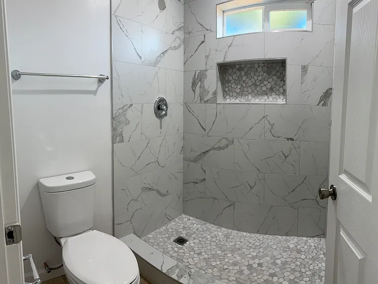 529 N College Dr #B — Photo 10
