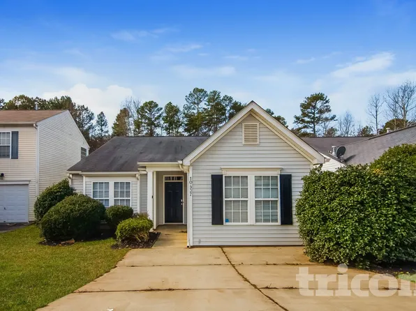 10437 Hugue Way, Charlotte, NC 28214