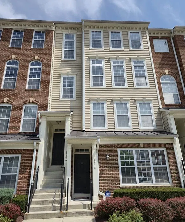1016 Wood Branch Ct #410
