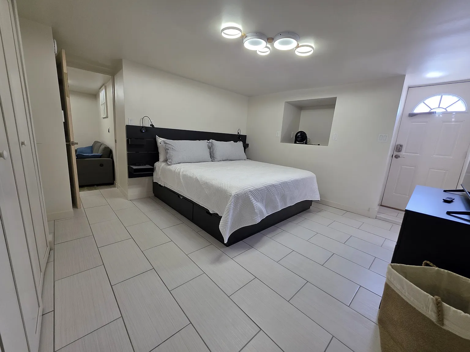 1 bed, 500 sqft, $1,500 — Photo 3