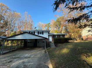 5423 Pine Valley Dr, Union City, GA 30291