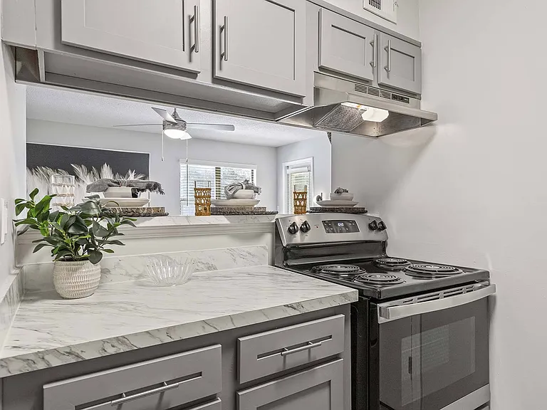 Willow Trail Apartments — Photo 6
