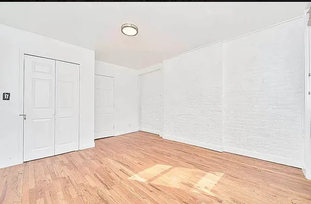 Rented by Compass | media 24