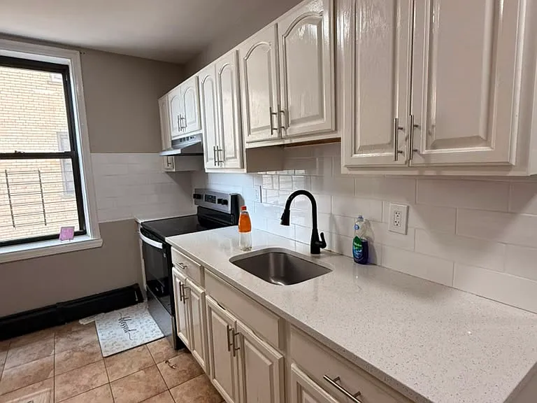 151 S Harrison St #2B — Photo 3