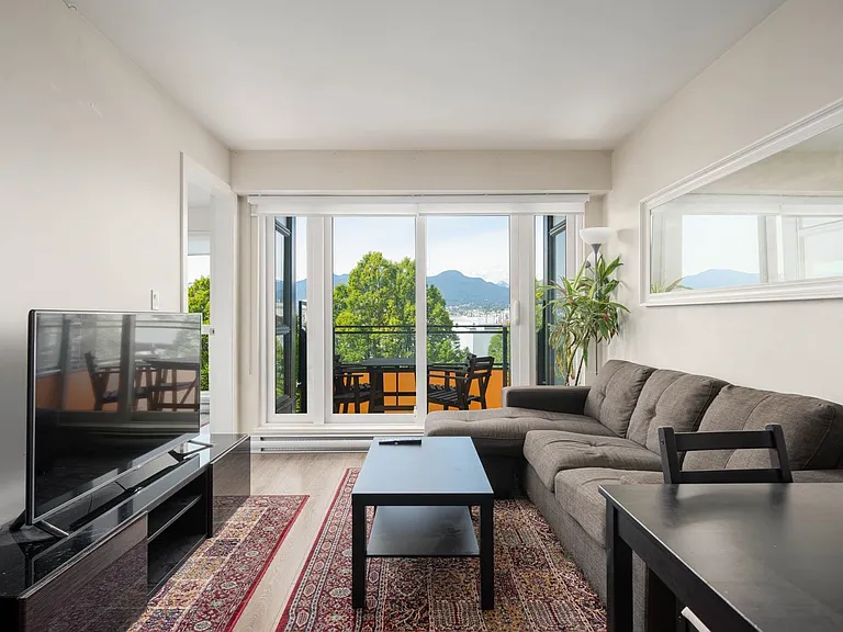 1588 Hastings St E #415 — Photo 3