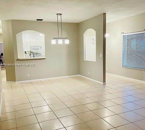 3rd image of 1033 SW 42nd Ter