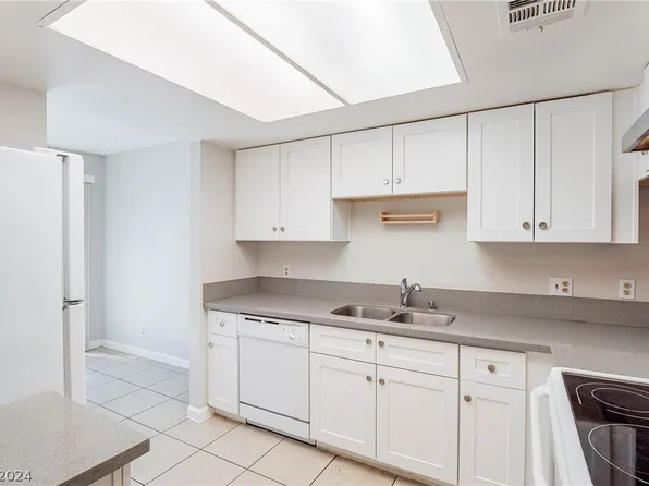 240 Bruce St #D, Las Vegas, NV 89101