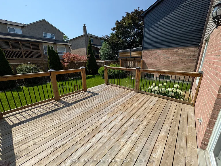 40 Longstaff Dr — Photo 8