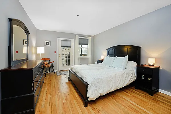 Sold by Hudson Place Realty | media 3