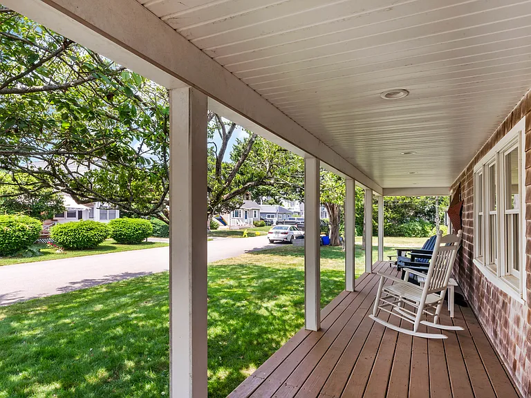 39 Salt Pond Way — Photo 4