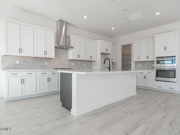 2nd image of 1941 E Empeltre Road