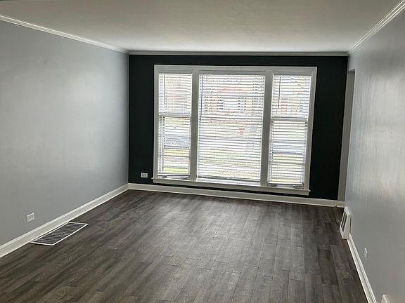 4th image of 1831 N Nashville Ave