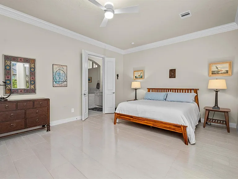 122 Coral Bells Ct — Photo 12