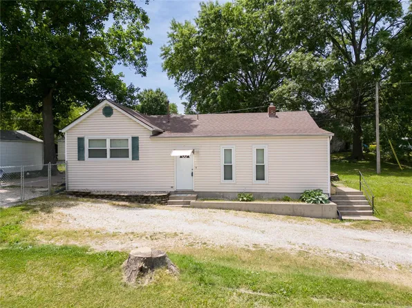 52 Linn Dr, Sainte Genevieve, MO 63670