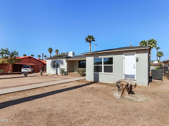 3rd image of 919 N Gilbert Ave