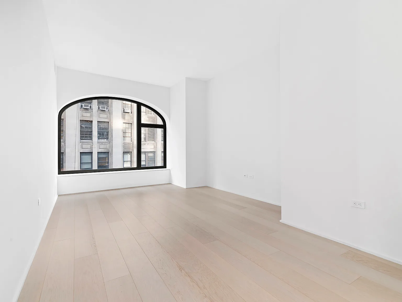 130 William Street — Photo 2