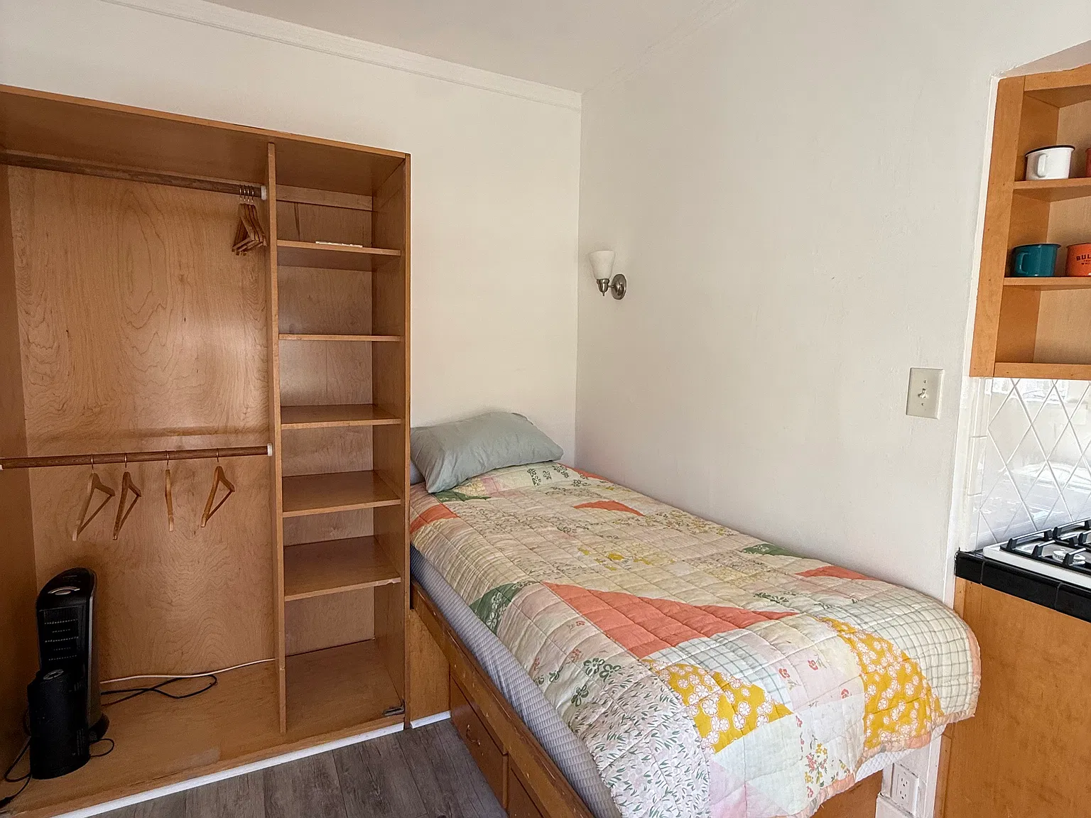 Nadine Apartments — Photo 2