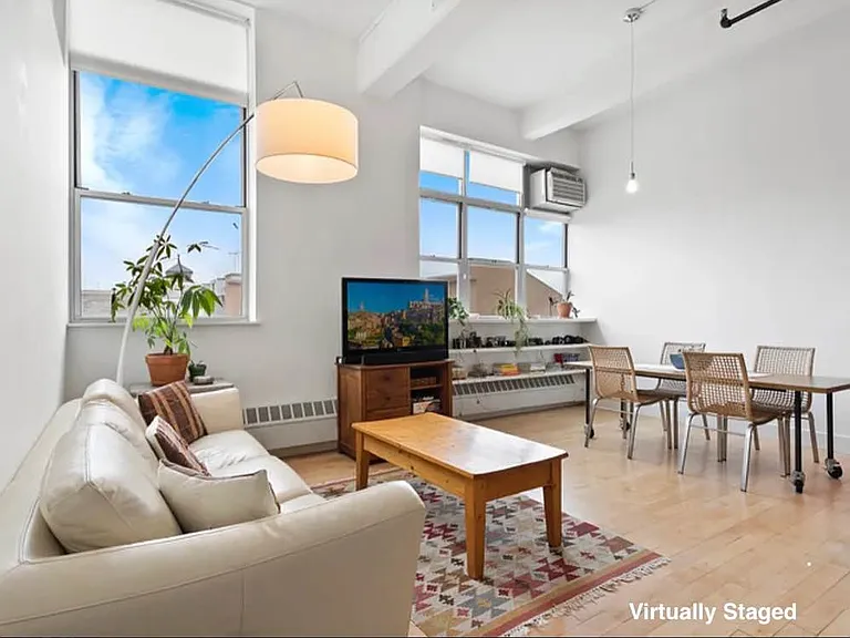 970 Kent Ave #413 — Photo 2