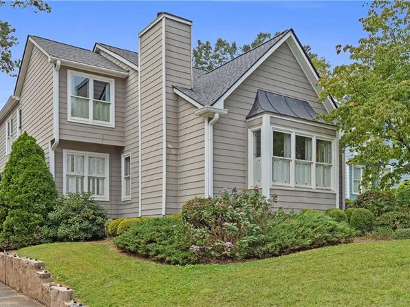 1055 Club Pl NE, Atlanta, GA 30319