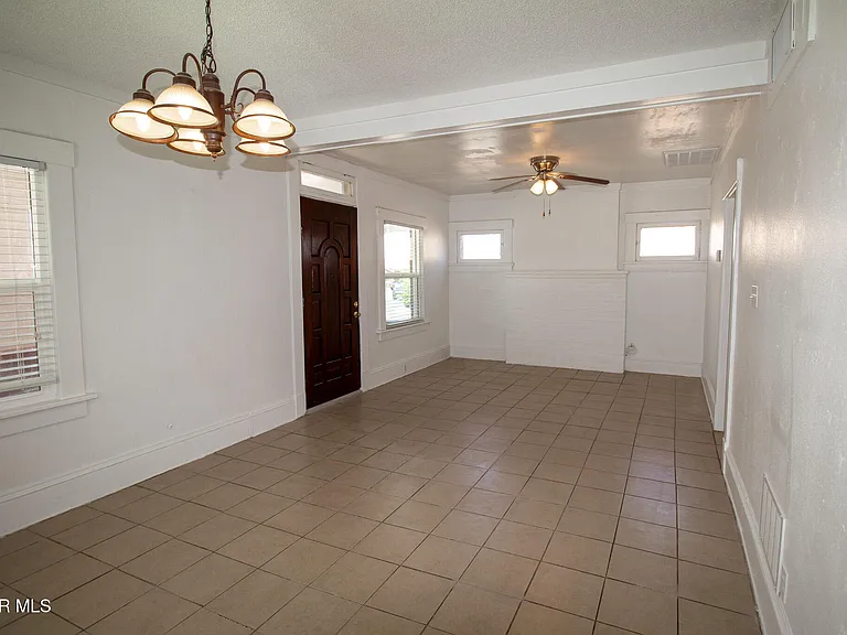 3510 Porter Ave #1 — Photo 4