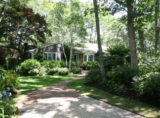 2 Whitney Ln, Wainscott, NY 11975