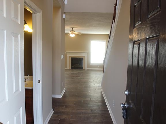 2nd image of 672 Lucille Dr