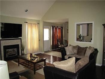 4th image of 1708 Flagstone Dr
