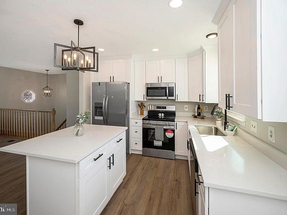 3rd image of 8006 Blossom Wood Ct