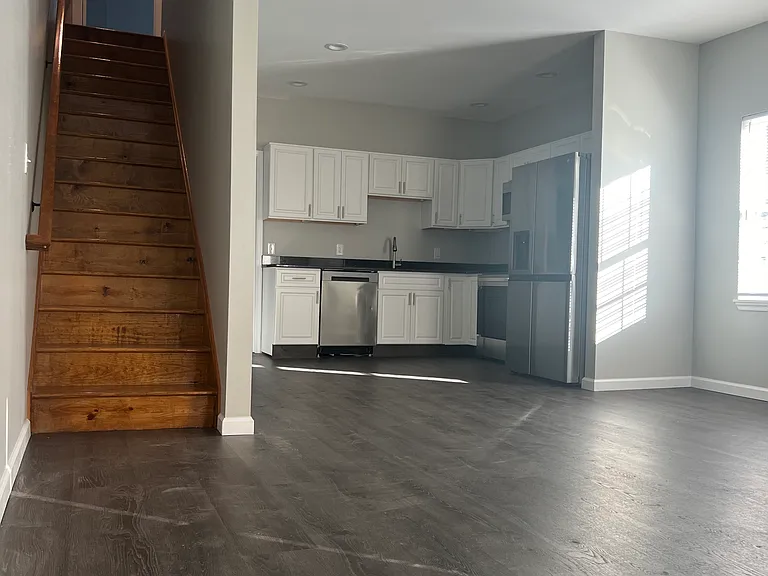 348 Elm St — Photo 3
