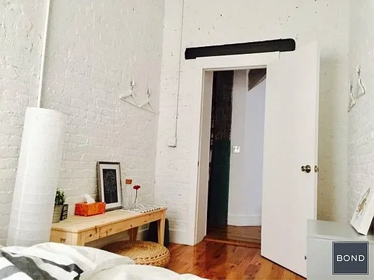 Rented by Bond New York | media 6