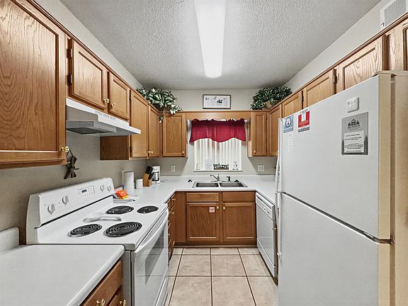 5th image of 205 Ogle Dr #424